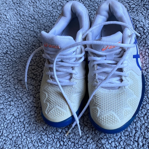 Asics Kids' Cream and Blue Sneakers - Picture 8 of 10